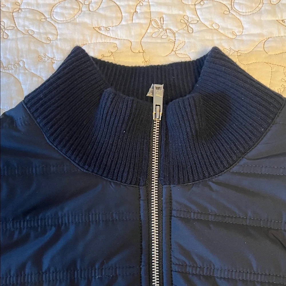 Hybrid Quilt and Knit Zip-Through Jacket in Navy - Picture 3 of 9